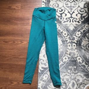 dTina’s butt scrunch legging